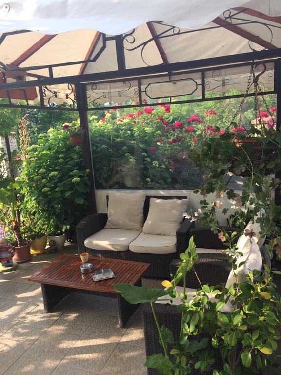 Vila Roza Balchik Luaran gambar